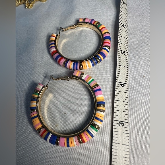 Large colorful hoop earrings - Picture 3 of 5